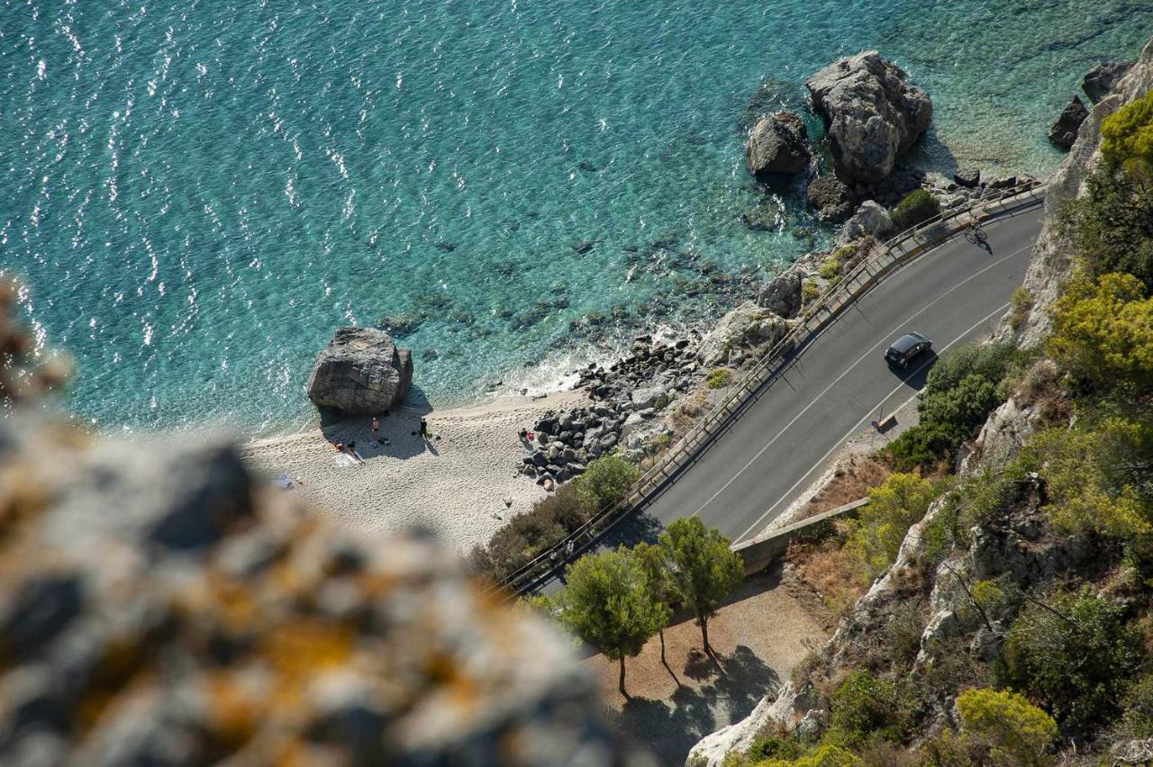 Ines Rivieraholiday Албенга Екстериор снимка