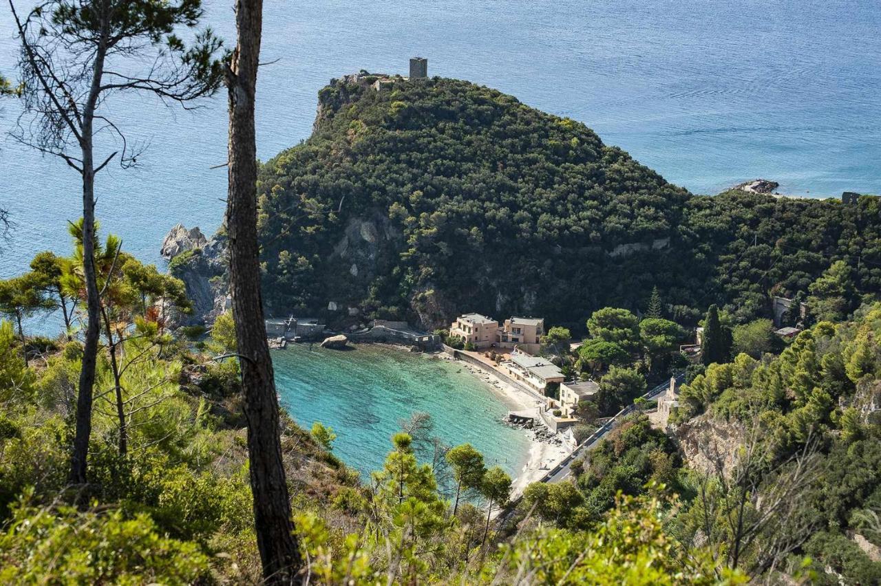 Ines Rivieraholiday Албенга Екстериор снимка